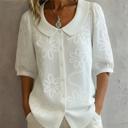 Zenaida | Blusa con cuello Peter Pan y bordado floral